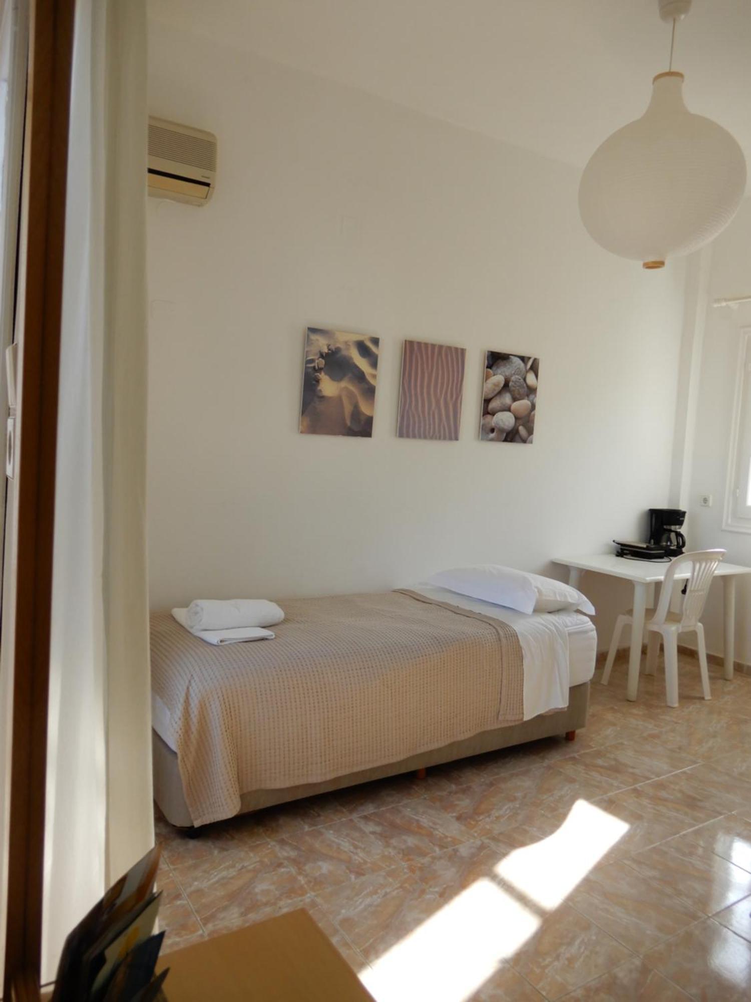 Appartement Glarontas à Galissas Extérieur photo
